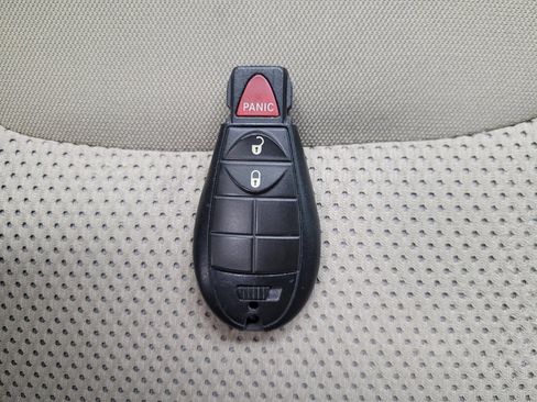 Used 2019 Jeep Cherokee Latitude w/ Popular Appearance Group image 32