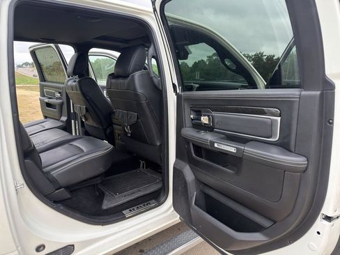 Used 2017 RAM 3500 Laramie Longhorn image 13