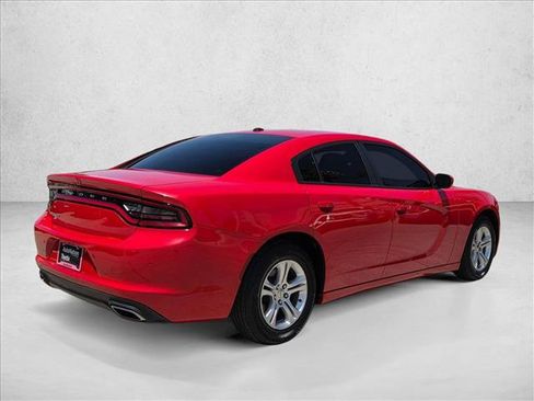 Used 2022 Dodge Charger SXT RWD image 5