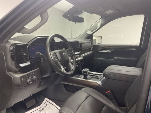 Used 2023 Chevrolet Silverado 1500 RST w/ Convenience Package II AWD/4WD image 11