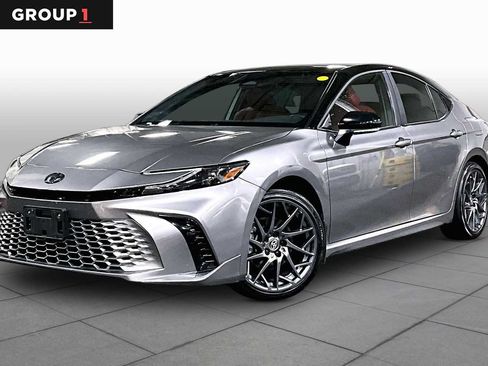 Used 2025 Toyota Camry XSE AWD/4WD image 1