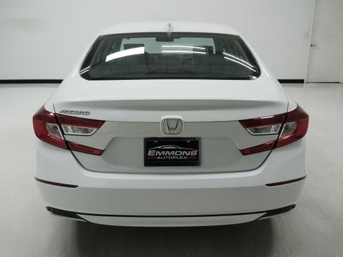 Used 2019 Honda Accord LX image 4