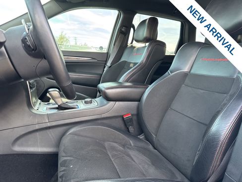 Used 2019 Jeep Grand Cherokee Trailhawk image 16