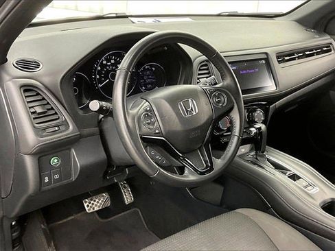 Certified 2022 Honda HR-V Sport image 16