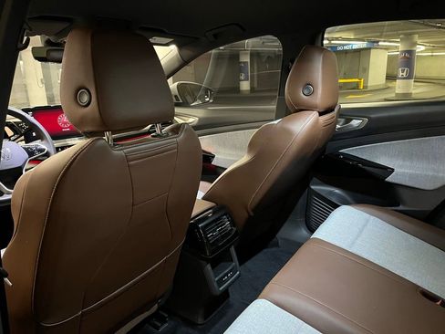 Certified 2023 Volkswagen ID.4 Pro image 21