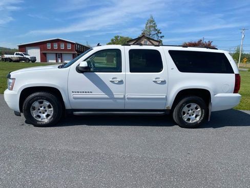 Used 2012 Chevrolet Suburban LT w/ Luxury Package AWD/4WD image 2