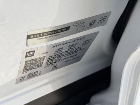 New 2026 Chevrolet Traverse LT w/ Sun and Wheel Package FWD image 38