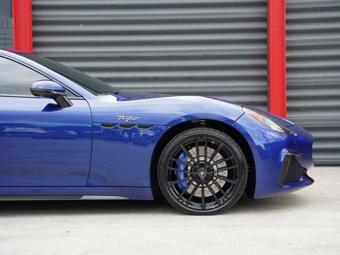 Used 2024 Maserati GranTurismo Trofeo image 13