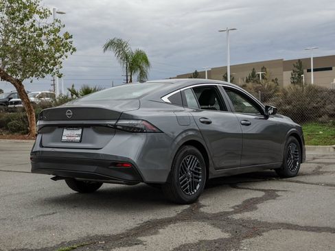 New 2026 Nissan Sentra SV image 4