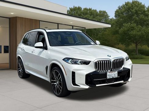 Used 2026 BMW X5 sDrive40i w/ M Sport Package RWD image 6