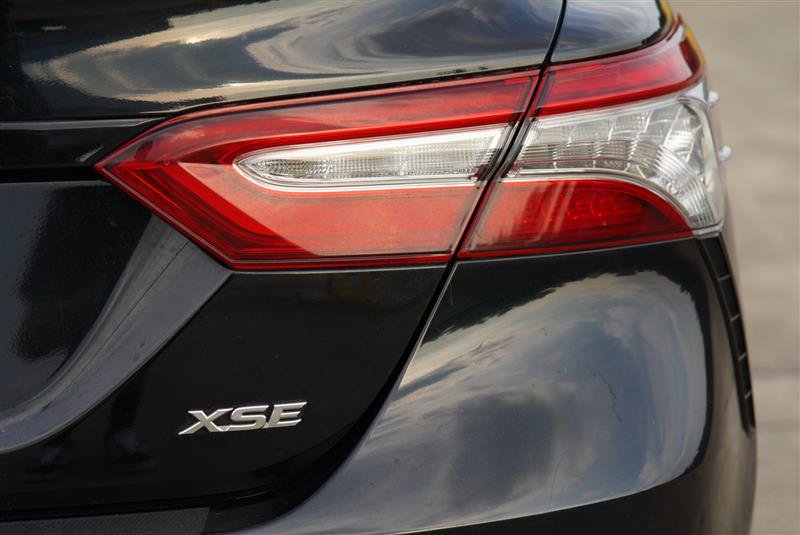 Used 2019 Toyota Camry XSE w/ Navigation Package FWD image 35