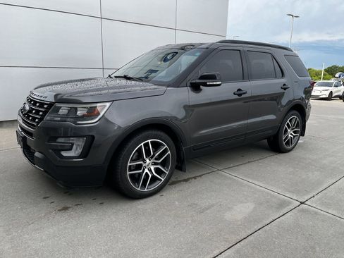 Used 2016 Ford Explorer Sport w/ Equipment Group 401A AWD/4WD image 1
