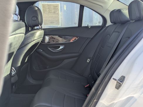 Used 2018 Mercedes-Benz C 300 4MATIC Sedan image 14