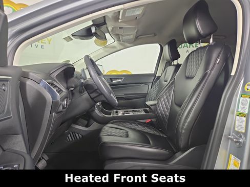 Used 2024 Ford Edge Titanium image 11