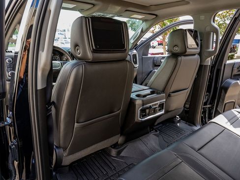 Used 2020 GMC Sierra 3500 Denali w/ Denali Ultimate Package image 35