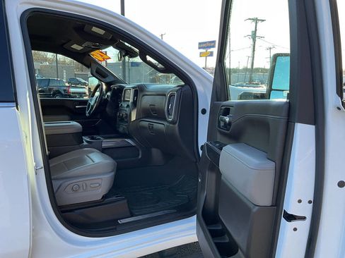 Used 2020 Chevrolet Silverado 2500 LTZ w/ LTZ Plus Package image 32