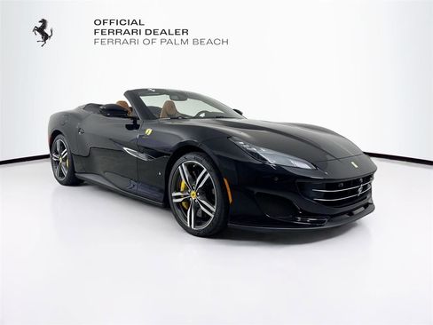 Certified 2019 Ferrari Portofino RWD image 1