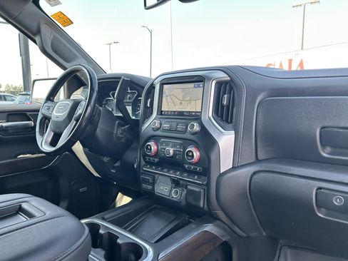 Used 2021 GMC Sierra 1500 SLT w/ SLT Premium Plus Package AWD/4WD image 14