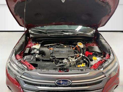 Used 2025 Subaru Forester Limited AWD/4WD image 32
