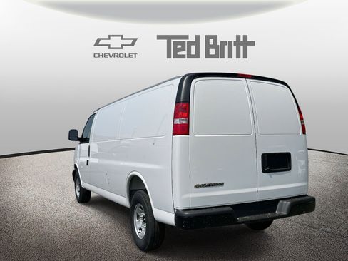 New 2025 Chevrolet Express 3500 Extended image 6