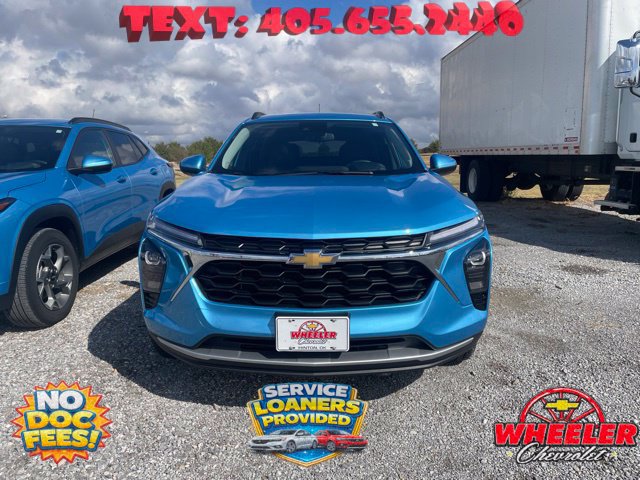 Used 2025 Chevrolet Trax LT w/ Driver Confidence Package FWD image 2