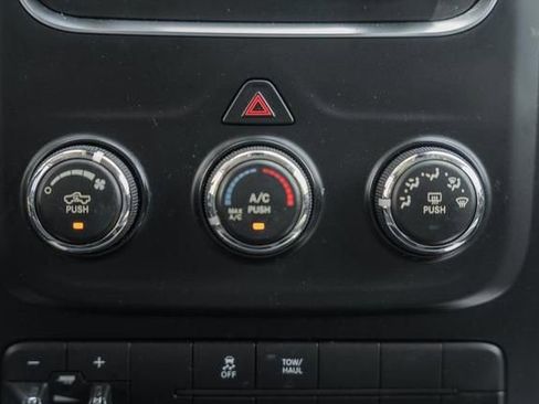 Used 2017 RAM 2500 Big Horn image 25