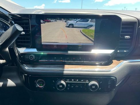 Used 2023 Chevrolet Silverado 1500 RST AWD/4WD image 9