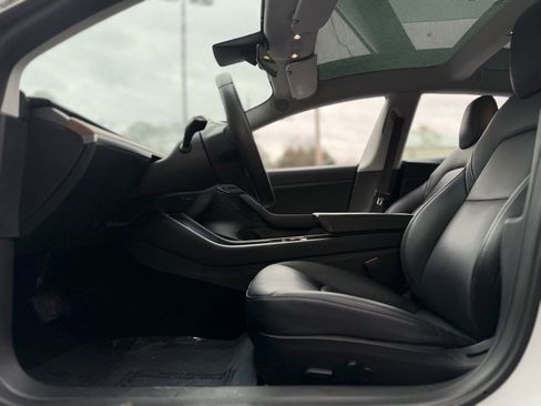 Used 2020 Tesla Model 3 Standard Range Plus image 25