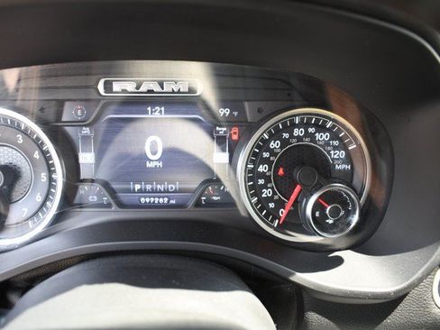 Used 2019 RAM 1500 Big Horn AWD/4WD image 31