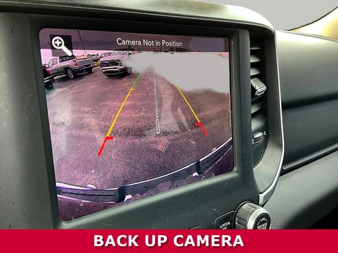Used 2019 RAM 1500 Big Horn AWD/4WD image 14