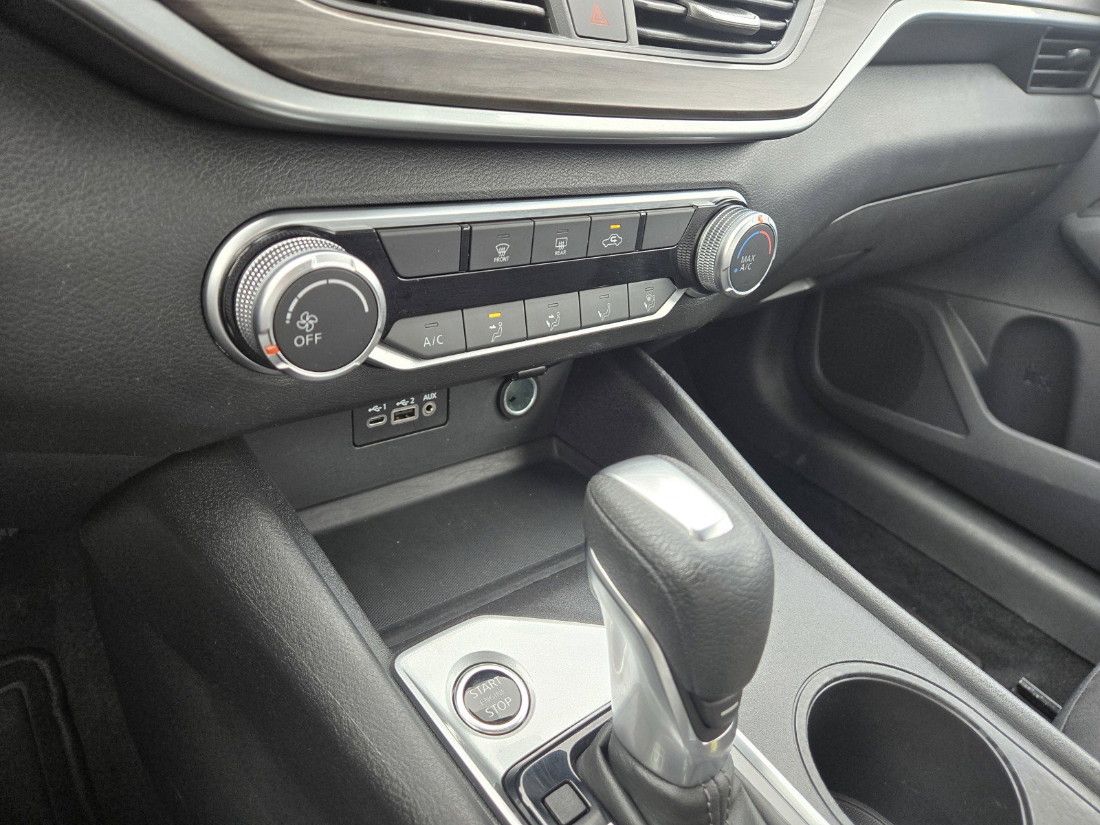 Certified 2025 Nissan Altima 2.5 SV FWD image 17