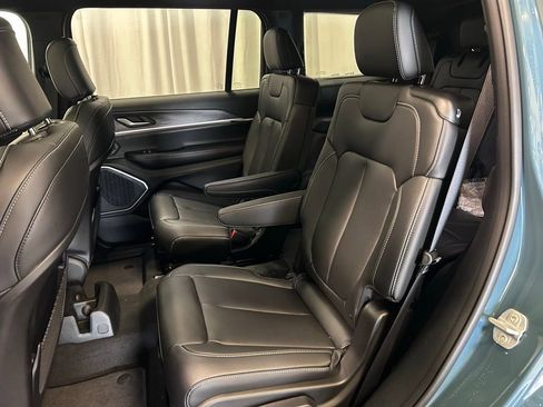 New 2026 Jeep Grand Cherokee L Limited AWD/4WD image 22