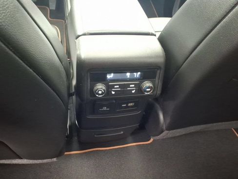Used 2023 GMC Acadia AT4 w/ Technology Package AWD/4WD image 28