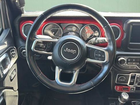 Used 2020 Jeep Wrangler Unlimited Rubicon w/ LED Lighting Group AWD/4WD image 16