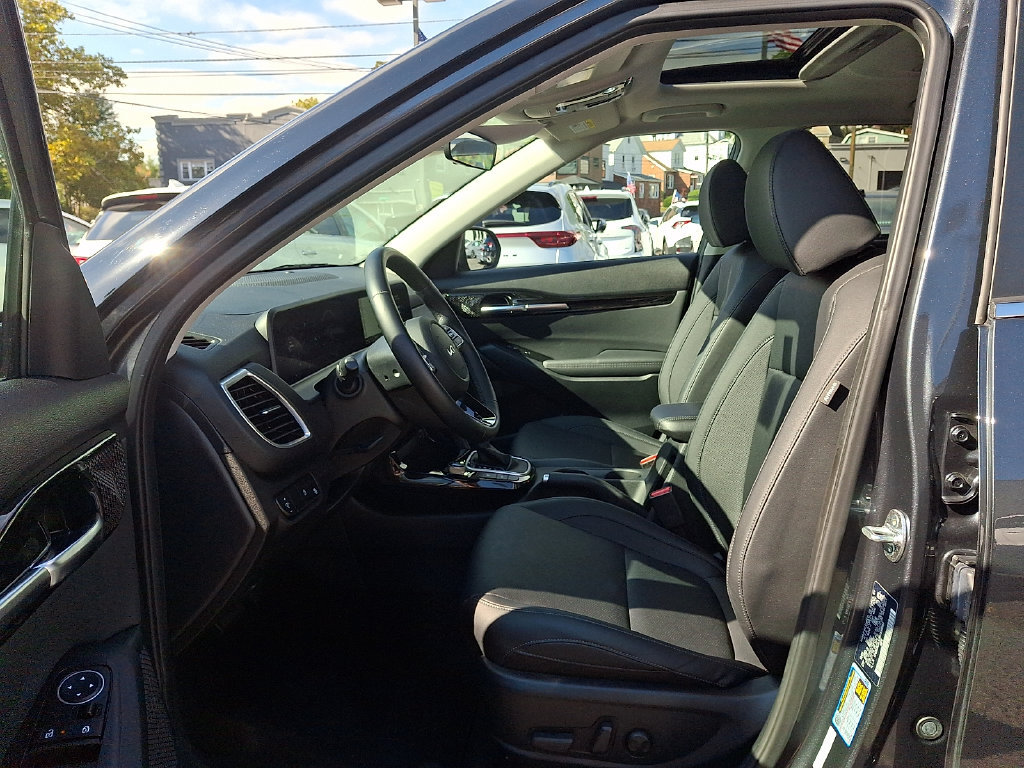 Used 2024 Kia Seltos EX AWD/4WD image 13
