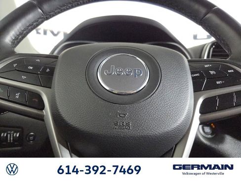 Used 2019 Jeep Cherokee Limited AWD/4WD image 19