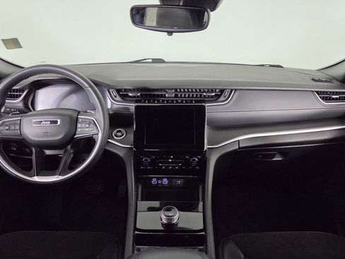 Used 2023 Jeep Grand Cherokee Altitude image 39