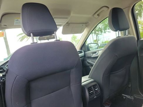 Used 2020 Ford Escape SE FWD image 12