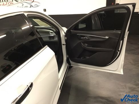 Used 2016 Chevrolet Impala LT w/ Convenience Package image 39