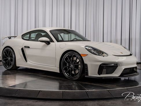 Used 2020 Porsche 718 Cayman GT4 image 21