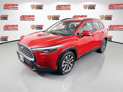 Certified 2024 Toyota Corolla Cross XLE AWD/4WD image 13