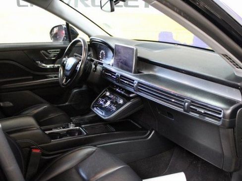 Used 2020 Lincoln Corsair AWD w/ Equipment Group 101A image 11