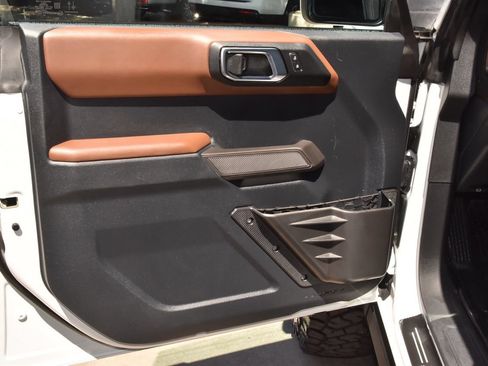 Used 2022 Ford Bronco Outer Banks AWD/4WD image 43