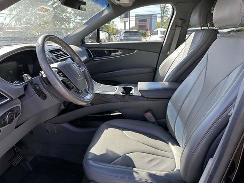 Used 2019 Lincoln Nautilus Reserve w/ Driver Assistance Package AWD/4WD image 34