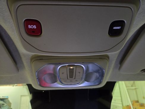 Used 2025 RAM ProMaster 2500 w/ Convenience Group FWD image 26