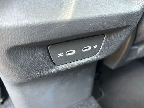 Used 2025 Volkswagen Tiguan S image 42