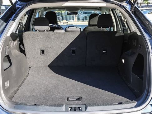 Used 2023 Ford Edge SE w/ Black Appearance Package image 24