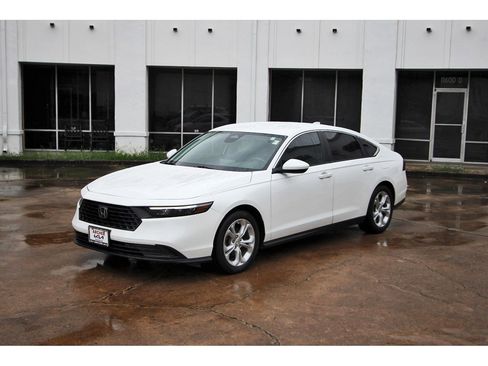 Used 2024 Honda Accord LX image 3