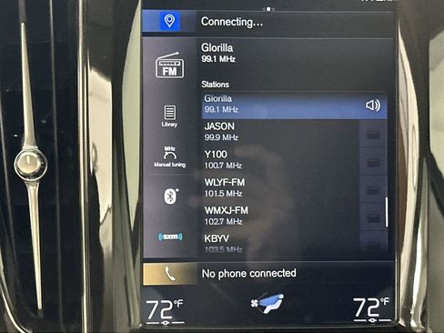 Used 2018 Volvo XC60 T5 Momentum w/ Convenience Package image 16