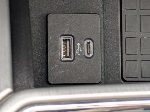 Used 2021 Ford F350 Platinum image 22